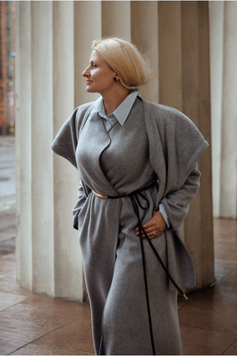 Coat with scarf, gray