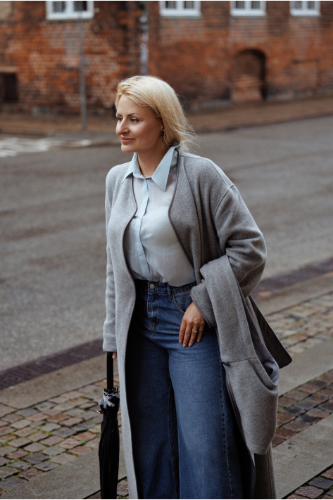 Coat with scarf, gray