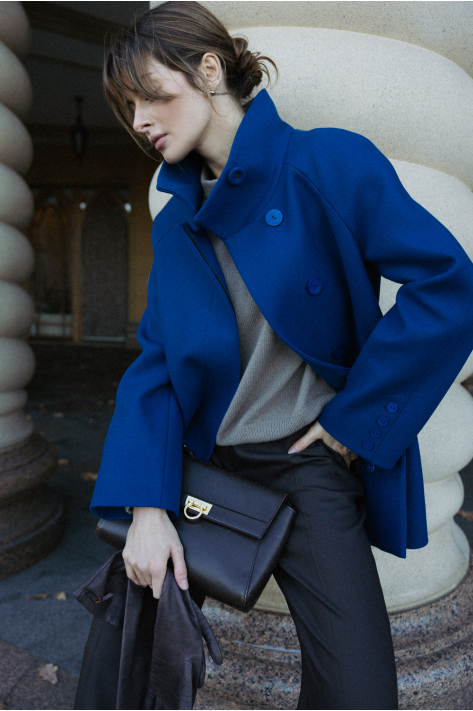 Short coat with a high collar, navy