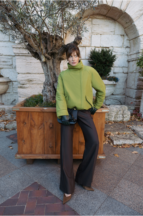 Short down jacket with a stand-up collar, olive Short down jacket with a stand-up collar, olive