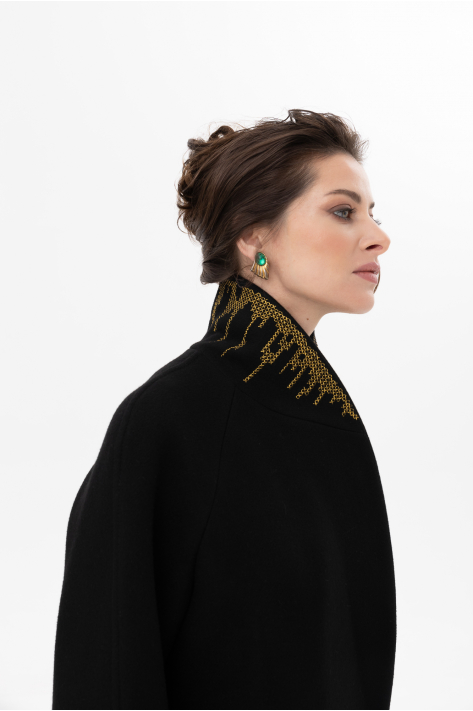 Buttoned coat with shawl collar, black