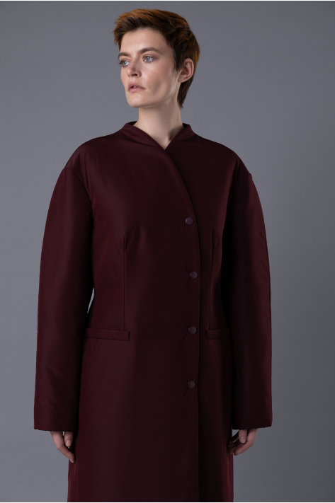 Приталенное пальто-пуховик, бургунди Приталенное пальто-пуховик, бургунди
