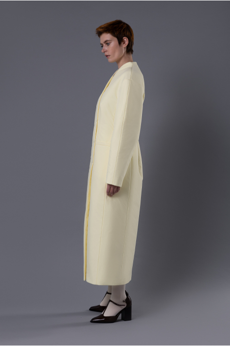 Fitted puffer coat, creamy