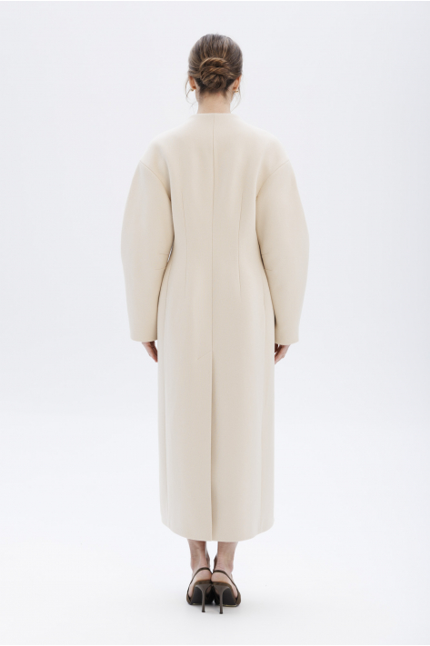 Cocoon wool coat, milk