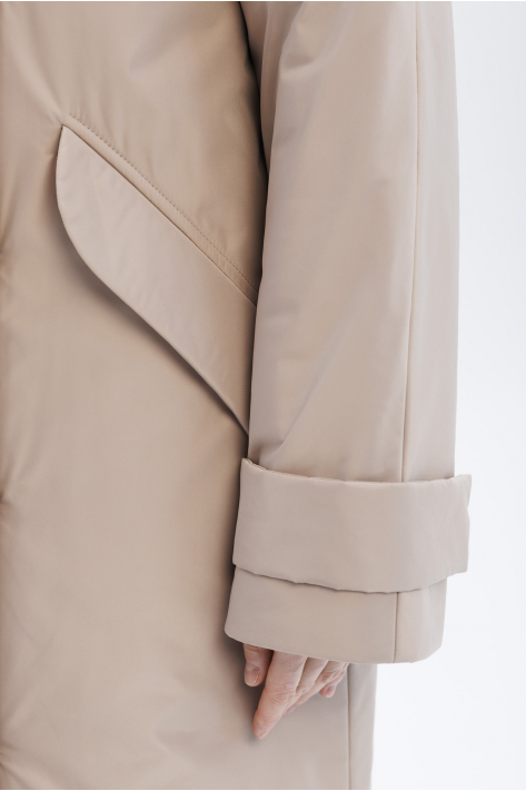 Пуховик з коміром-стійкою, бежевий Пуховик з коміром-стійкою, бежевий