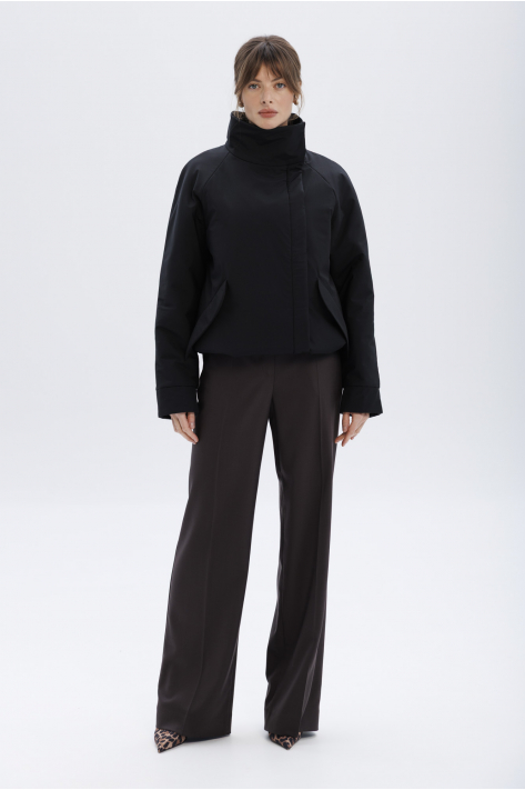 Short down jacket with a stand-up collar, black